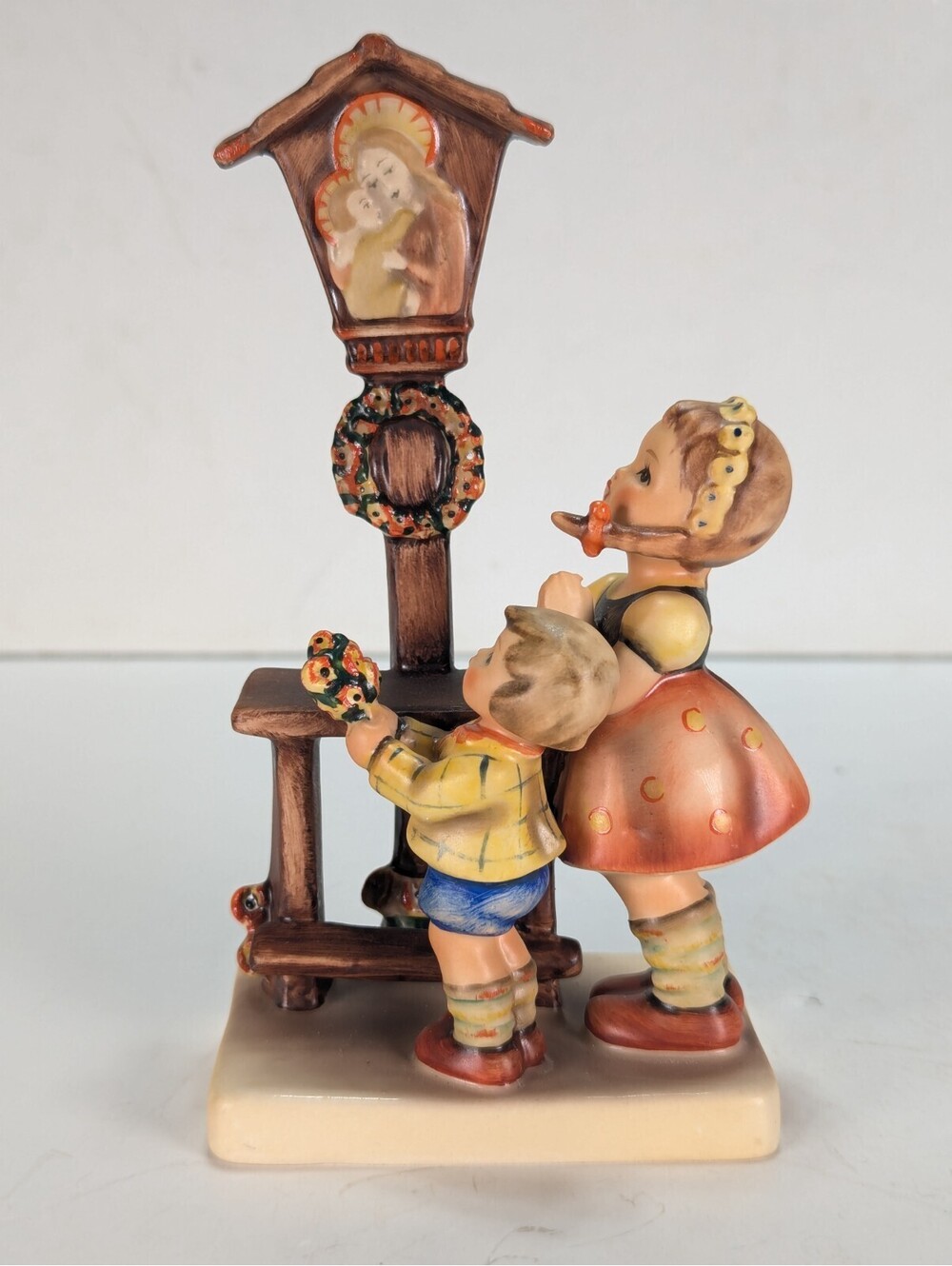Hummel Figurine Adoration 23 Children Virgin Mary Jesus Shrine Madonna TMK5